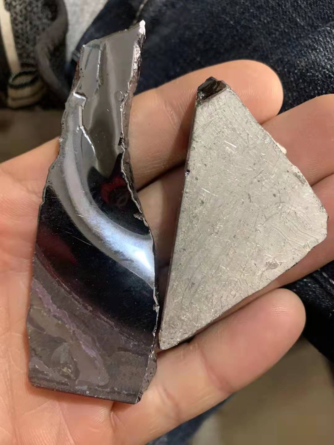 回收工廠鎢鎳銦鈮鉬鈷釩鎵鉍鉭鎘鎂硅錫等金屬 (金銀)誠信價(jià)高